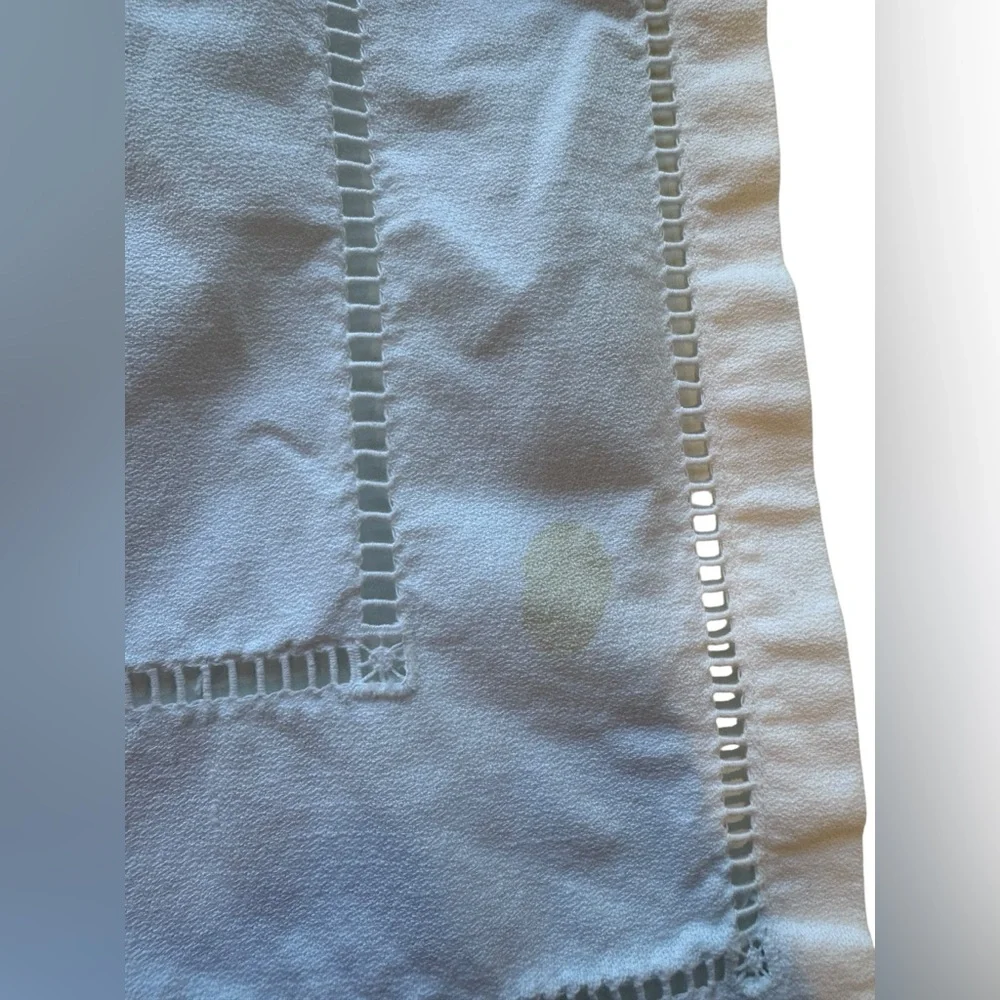 Set of 6 white vintage cotton placemats. Gently worn.